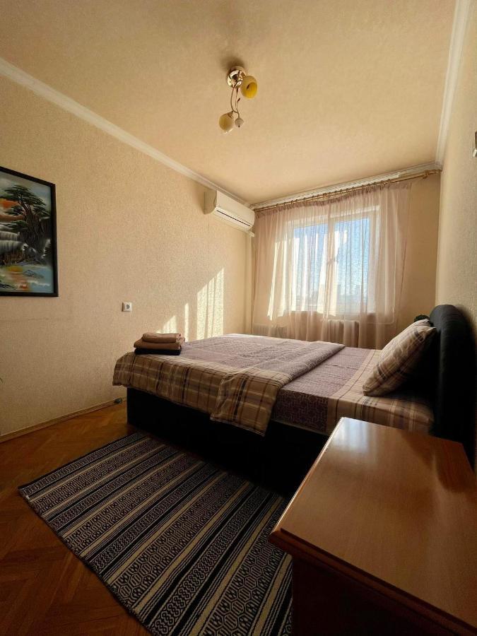Comfortable One Beds With Nice View For Independent Sqr キエフ エクステリア 写真